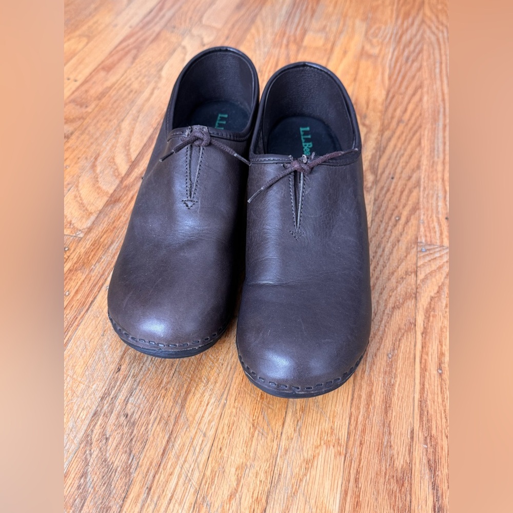 Ll bean leather clogs
